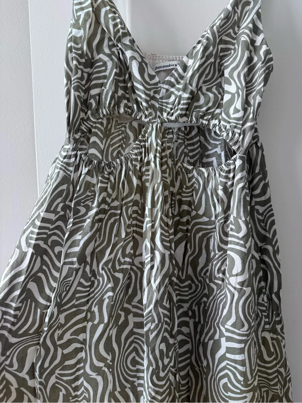 Abercrombie & Fitch Olive Swirl Cutout Maxi Dress